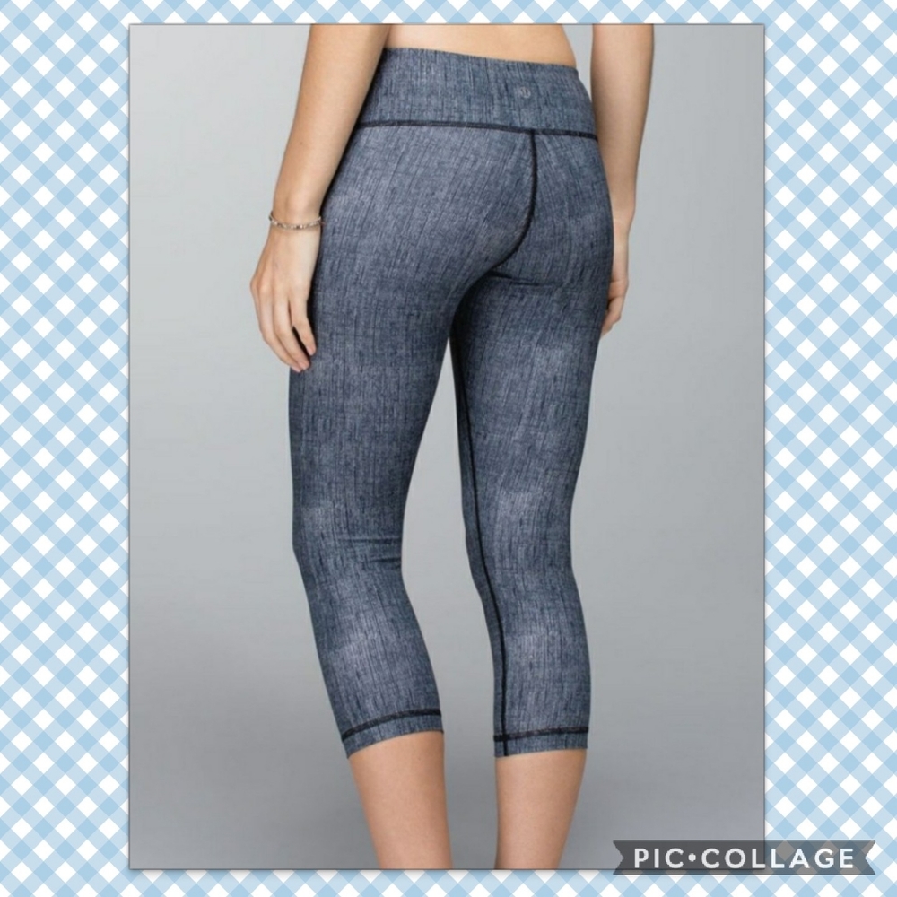 Lululemon Wunder Under Crop in Full-On Luxtreme